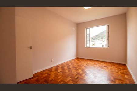 Apartamento à venda com 123m², 3 quartos e 1 vaga Apartamento à venda com 123m², 3 quartos e 1 vagaSuíte