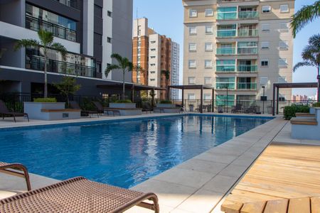 Apartamento à venda com 98m², 3 quartos e 2 vagas Apartamento à venda com 98m², 3 quartos e 2 vagasÁREA COMUM - PISCINA