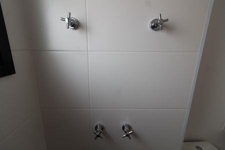 Apartamento à venda com 98m², 3 quartos e 2 vagas Apartamento à venda com 98m², 3 quartos e 2 vagasBANHEIRO DA SUITE 2