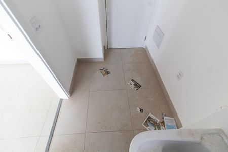 Apartamento à venda com 98m², 3 quartos e 2 vagas Apartamento à venda com 98m², 3 quartos e 2 vagasÁREA DE SERVIÇO