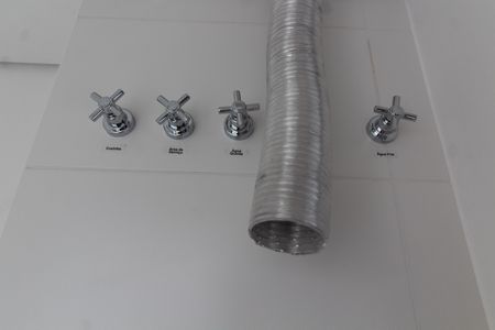 Apartamento à venda com 98m², 3 quartos e 2 vagas Apartamento à venda com 98m², 3 quartos e 2 vagasÁREA DE SERVIÇO