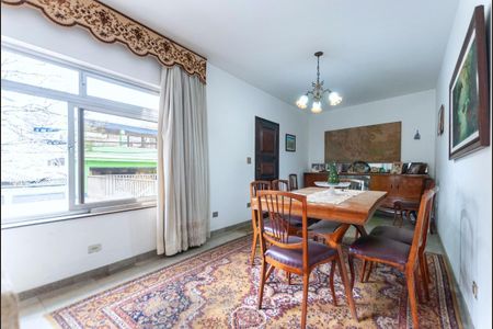 Casa à venda com 227m², 3 quartos e 2 vagas Casa à venda com 227m², 3 quartos e 2 vagasFoto 07