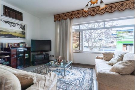 Casa à venda com 227m², 3 quartos e 2 vagas Casa à venda com 227m², 3 quartos e 2 vagasFoto 03