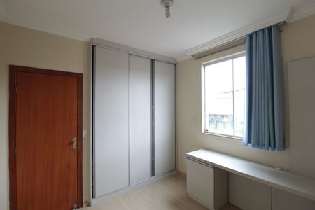 Apartamento à venda com 95m², 3 quartos e 3 vagasQuarto 1