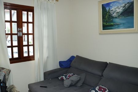 Casa de condomínio para alugar com 88m², 3 quartos e 2 vagasSala
