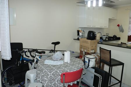 Casa de Condomínio para alugar com 3 quartos, 88m² em Jardim Barbacena, Cotia