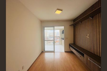 Sala de apartamento à venda com 2 quartos, 68m² em Jardim Flor da Montanha, Guarulhos