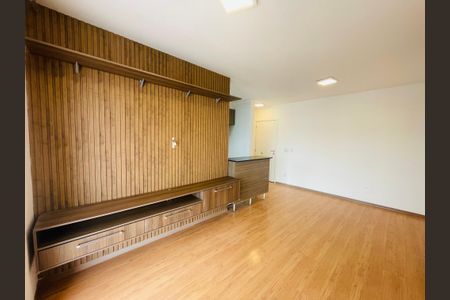 Apartamento para alugar com 68m², 2 quartos e 1 vagaSala