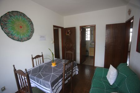 Sala de apartamento à venda com 3 quartos, 90m² em Alto Barroca, Belo Horizonte
