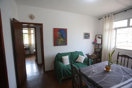 Apartamento à venda com 90m², 3 quartos e 1 vagaSala