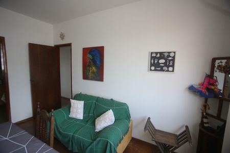 Sala de apartamento à venda com 3 quartos, 90m² em Alto Barroca, Belo Horizonte