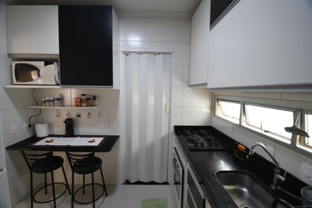 Apartamento à venda com 80m², 2 quartos e 1 vagaCozinha