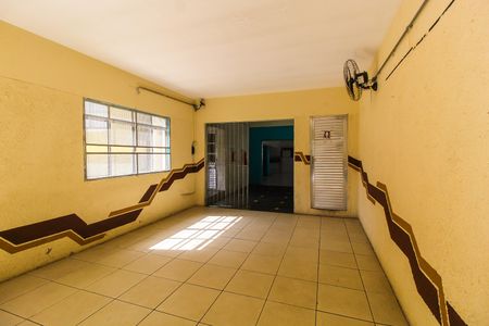 Apartamento à venda com 47m², 2 quartos e 1 vaga Apartamento à venda com 47m², 2 quartos e 1 vagaÁrea comum - Salão de festasEspaço de jogos