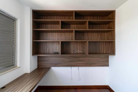 Apartamento à venda com 90m², 3 quartos e 2 vagasQuarto 2