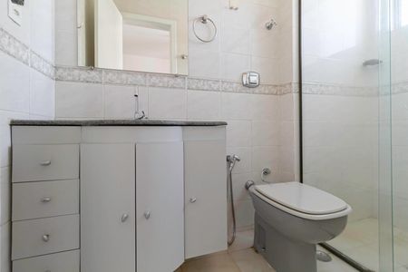 Apartamento à venda com 90m², 3 quartos e 2 vagasBanheiro da suíte