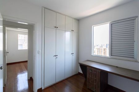 Apartamento à venda com 90m², 3 quartos e 2 vagasQuarto 2