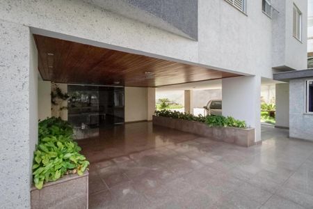 Apartamento à venda com 90m², 3 quartos e 2 vagasEntrada