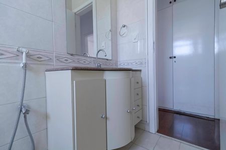 Apartamento à venda com 90m², 3 quartos e 2 vagasBanheiro social