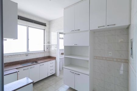 Apartamento à venda com 90m², 3 quartos e 2 vagasCozinha