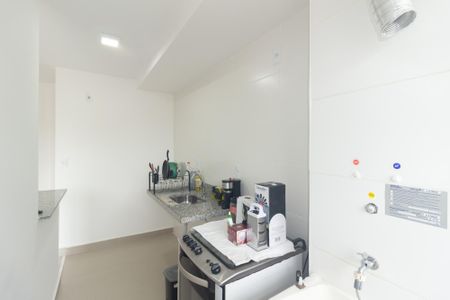 Apartamento para alugar com 58m², 2 quartos e 1 vaga Apartamento para alugar com 58m², 2 quartos e 1 vagaCozinha e Área de Serviço