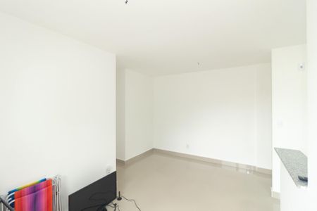 Sala de apartamento para alugar com 2 quartos, 58m² em Campo Grande, Rio de Janeiro