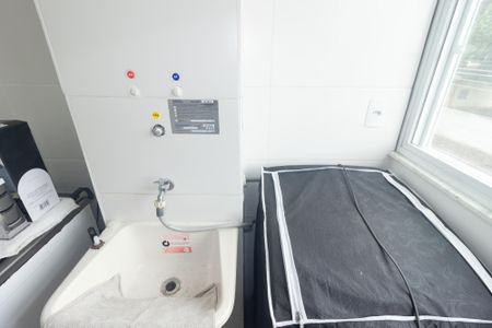 Apartamento para alugar com 58m², 2 quartos e 1 vaga Apartamento para alugar com 58m², 2 quartos e 1 vagaCozinha e Área de Serviço