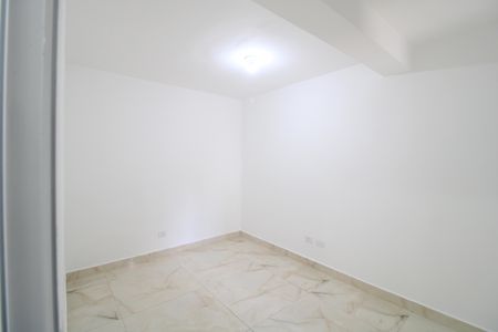 Casa para alugar com 1 quarto, 80m² em Cidade Dutra, São Paulo