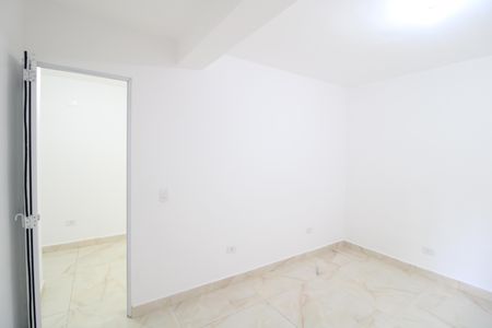 Casa para alugar com 1 quarto, 80m² em Cidade Dutra, São Paulo