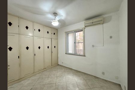 Apartamento à venda com 100m², 3 quartos e sem vagaSuite