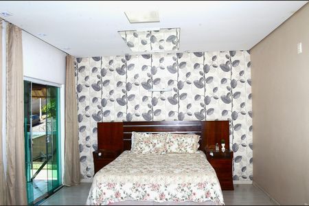 Casa à venda com 280m², 2 quartos e 2 vagasSuíte