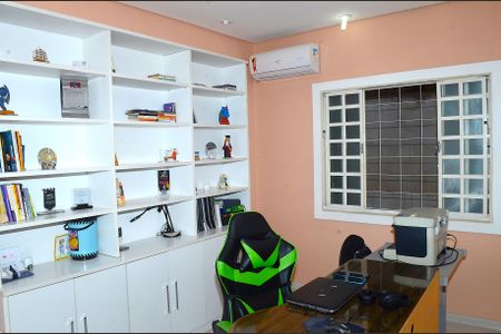 Casa à venda com 280m², 2 quartos e 2 vagasQuarto 1