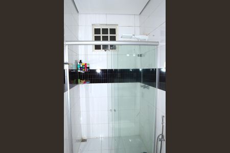 Casa à venda com 280m², 2 quartos e 2 vagasBanheiro