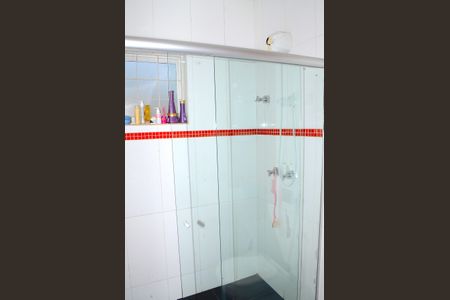 Casa à venda com 280m², 2 quartos e 2 vagasBanheiro Corredor