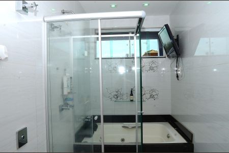 Casa à venda com 280m², 2 quartos e 2 vagasBanheiro da Suíte