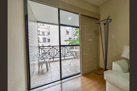 Apartamento à venda com 51m², 1 quarto e 1 vaga Apartamento à venda com 51m², 1 quarto e 1 vagaSala