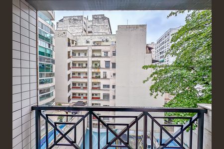 Apartamento à venda com 51m², 1 quarto e 1 vaga Apartamento à venda com 51m², 1 quarto e 1 vagaVaranda