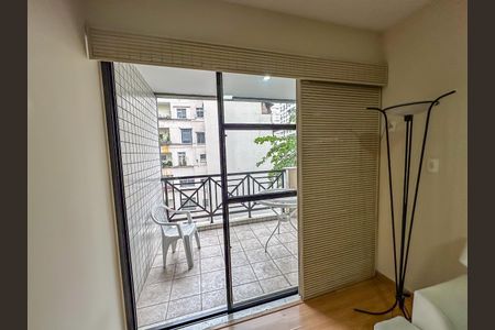 Apartamento à venda com 51m², 1 quarto e 1 vaga Apartamento à venda com 51m², 1 quarto e 1 vagaSala