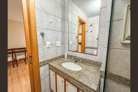 Apartamento à venda com 51m², 1 quarto e 1 vaga Apartamento à venda com 51m², 1 quarto e 1 vagaBanheiro