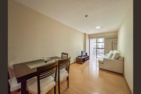 Apartamento à venda com 51m², 1 quarto e 1 vaga Apartamento à venda com 51m², 1 quarto e 1 vagaSala