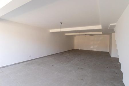 Casa para alugar com 225m², 3 quartos e 4 vagas Casa para alugar com 225m², 3 quartos e 4 vagasGaragem e Area de Serviço