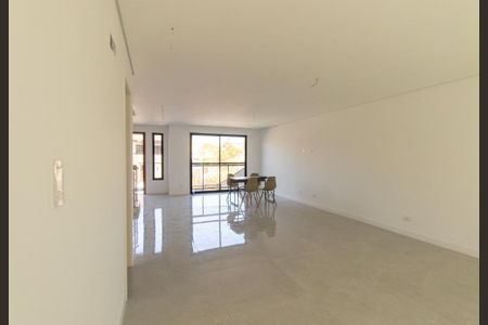 Casa para alugar com 225m², 3 quartos e 4 vagas Casa para alugar com 225m², 3 quartos e 4 vagasSala/Cozinha