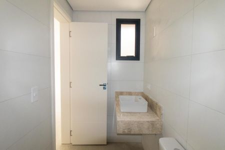 Casa para alugar com 225m², 3 quartos e 4 vagas Casa para alugar com 225m², 3 quartos e 4 vagasBanheiro da Suíte 3