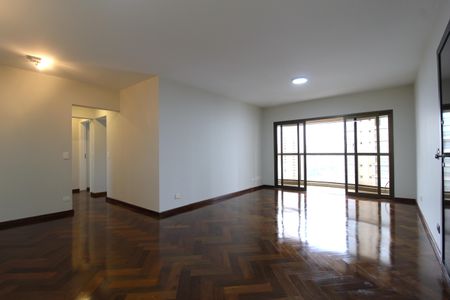 Sala de apartamento à venda com 3 quartos, 127m² em Planalto Paulista, São Paulo