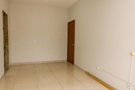Apartamento para alugar com 80m², 3 quartos e 1 vaga Apartamento para alugar com 80m², 3 quartos e 1 vagaSala