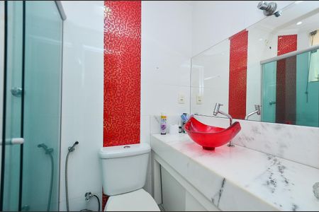 Apartamento à venda com 99m², 3 quartos e 1 vagaBanheiro da Suíte