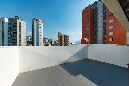 Apartamento para alugar com 142m², 3 quartos e 2 vagasVaranda