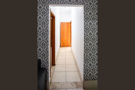 Casa à venda com 250m², 3 quartos e 3 vagas Casa à venda com 250m², 3 quartos e 3 vagasCorredor