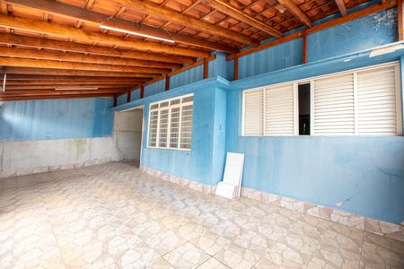 Casa à venda com 250m², 3 quartos e 3 vagas Casa à venda com 250m², 3 quartos e 3 vagasFrente da Casa