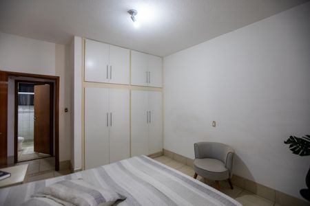 Quarto 1 de casa à venda com 3 quartos, 250m² em Vila Industrial (campinas), Campinas