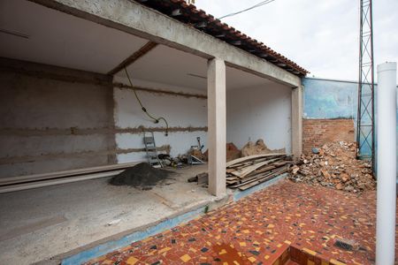 Casa à venda com 250m², 3 quartos e 3 vagas Casa à venda com 250m², 3 quartos e 3 vagasQuintal